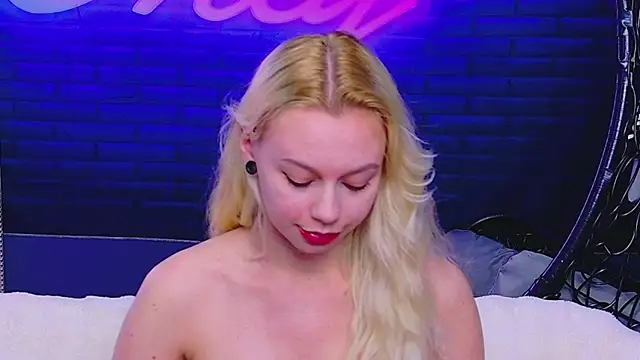 AlessiaCroft online show from 05-04-26, 04:16