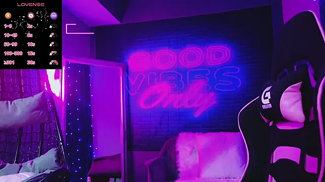 AlessiaCroft online show from 12-03-25, 05:08