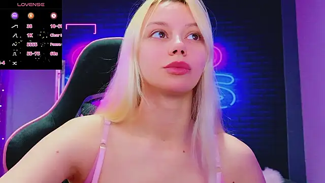 AlessiaCroft online show from 03-17-26, 05:10