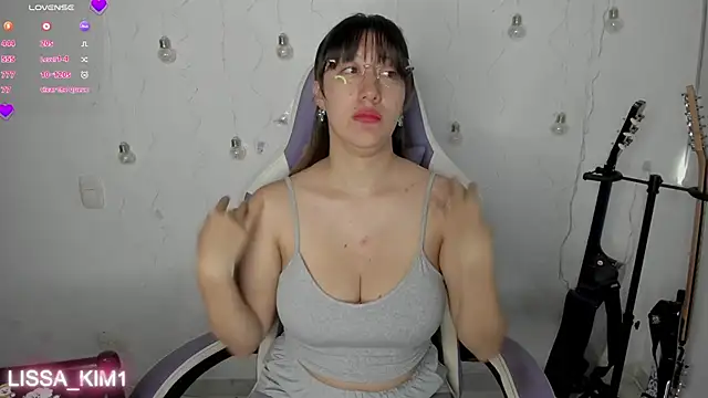 Lissa Kim1 online show from 11-30-25, 03:46