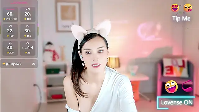 LunaBelle1984 online show from 11-21-25, 03:11