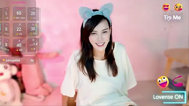 LunaBelle1984 online show from 09-17-25, 04:09