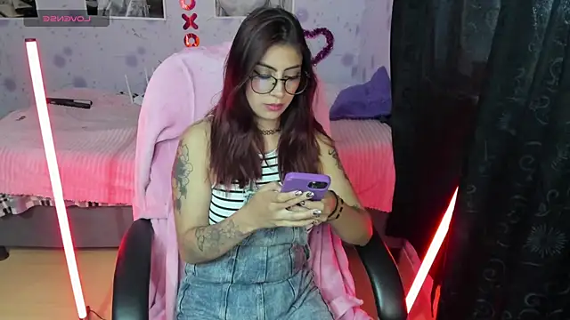 Medussa katt online show from 06-07-26, 10:26