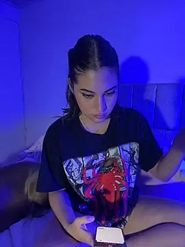 Snapshot of Nani_rosse_ chatting on 09-10-25, 02:21 Nani rosse online show from 09-10-25, 02:21