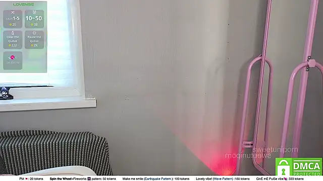 Snapshot of sweetuniporn chatting on 10-10-25, 07:53 sweetuniporn online show from 10-10-25, 07:53