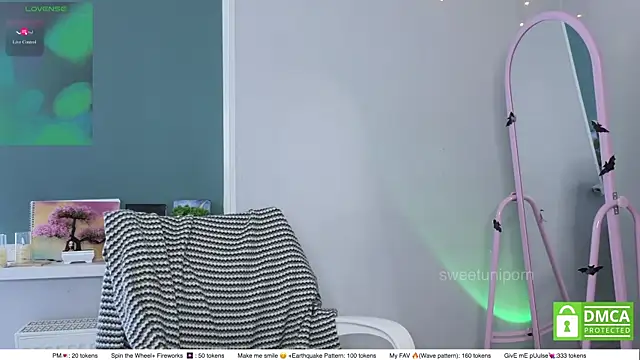 sweetuniporn online show from 07-18-26, 06:44
