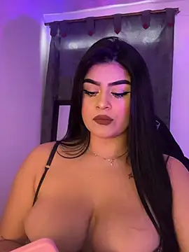 Snapshot of Kariina__69 chatting on 06-10-26, 01:23 Kariina 69 online show from 06-10-26, 01:23