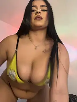 Snapshot of Kariina__69 chatting on 06-25-26, 04:56 Kariina 69 online show from 06-25-26, 04:56