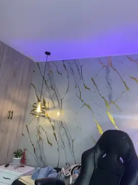 Kariina  69 online show from 04-01-26, 03:08