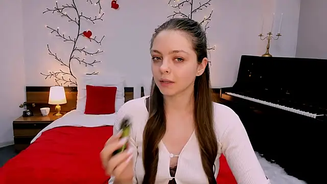 Snapshot of marshmallowee chatting on 03-23-25, 05:21 marshmallowee online show from 03-23-25, 05:21