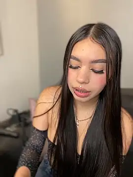 Cristina pinkk online show from 11-15-25, 03:21