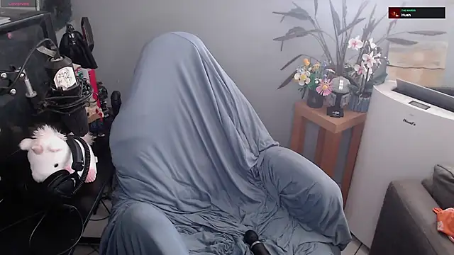 Horny Makima online show from 06-21-26, 09:15