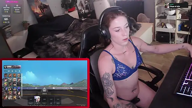 Horny Makima online show from 09-19-25, 10:41