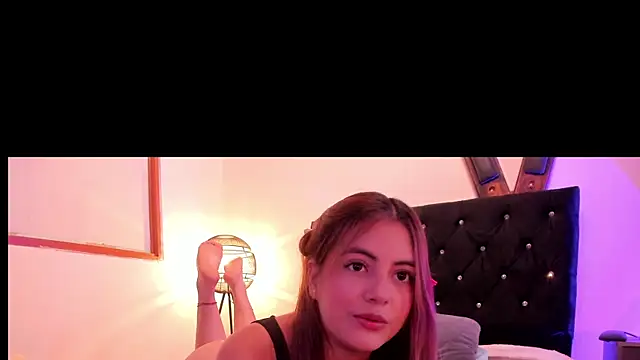 mialeia01 online show from 06-25-26, 09:31