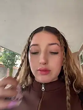 Baby  Otaku online show from 04-13-26, 05:06