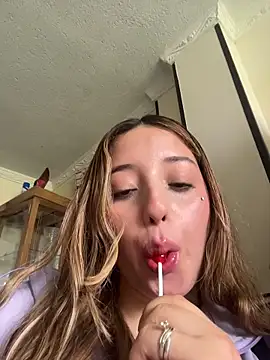 Baby  Otaku online show from 03-01-26, 05:35