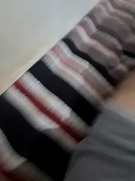 Snapshot of amirzinou chatting on 09-12-25, 10:42 amirzinou online show from 09-12-25, 10:42