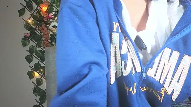 ALISSON VEGA online show from 11-15-25, 07:12