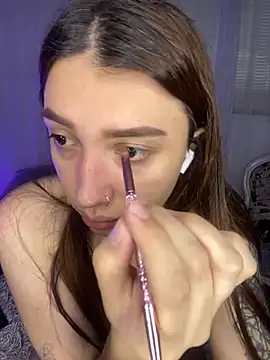 Mia  Gray online show from 11-11-25, 07:52