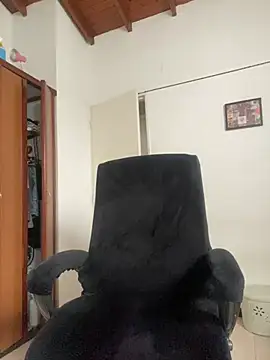 Mia  Gray online show from 07-12-26, 06:42