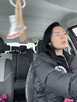 MeekyRich online show from 11-27-25, 03:07