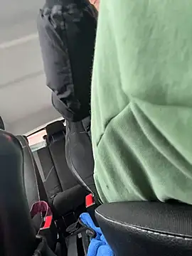 MeekyRich online show from 11-26-25, 04:01