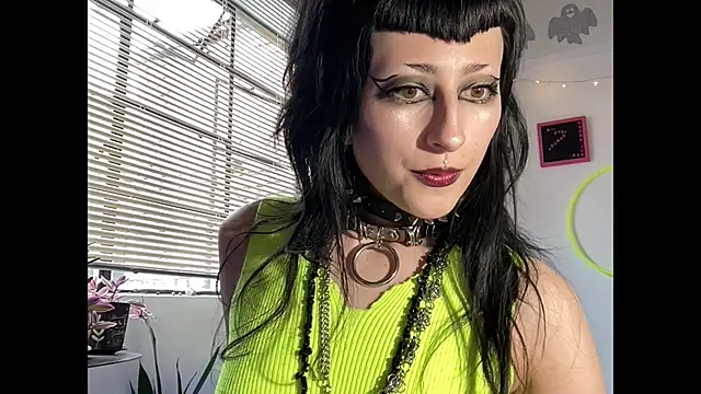 ELENA UMBRA online show from 06-09-26, 07:15