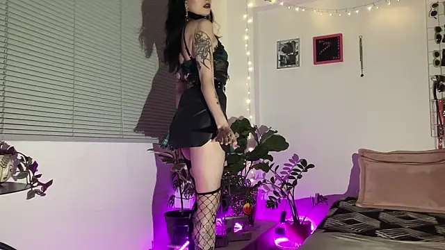 Snapshot of ELENA_UMBRA chatting on 01-16-26, 11:42 ELENA UMBRA online show from 01-16-26, 11:42