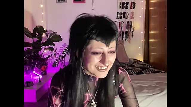 Snapshot of ELENA_UMBRA chatting on 01-10-26, 11:22 ELENA UMBRA online show from 01-10-26, 11:22