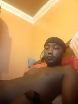 Snapshot of RearApiary chatting on 12-23-25, 04:01 RearApiary online show from 12-23-25, 04:01