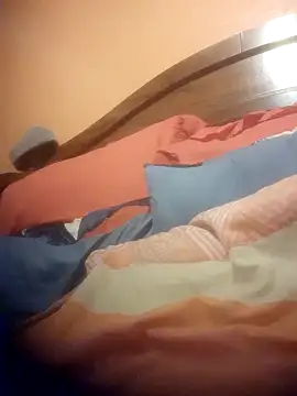 Snapshot of RearApiary chatting on 02-17-26, 12:41 RearApiary online show from 02-17-26, 12:41