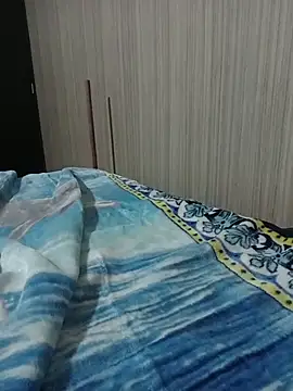 luuiss12 online show from 11-12-25, 05:11