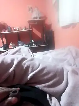 luuiss12 online show from 02-11-26, 06:57