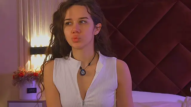 StacyHarland online show from 11-16-25, 04:28