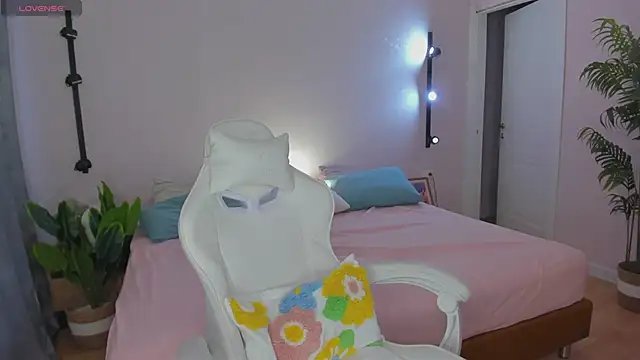 Sowetly online show from 04-16-26, 01:28