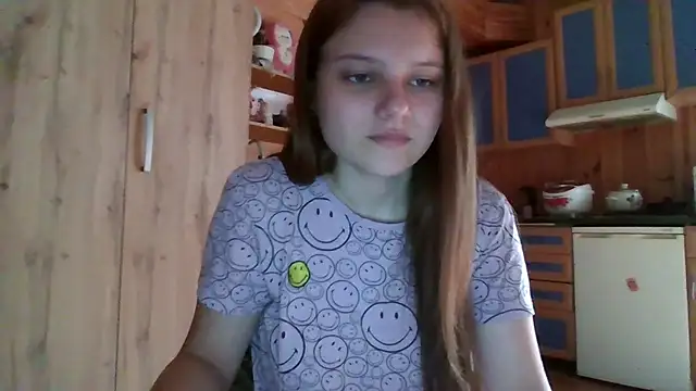 Snapshot of Little_shygirl chatting on 09-15-25, 04:02 Little shygirl online show from 09-15-25, 04:02