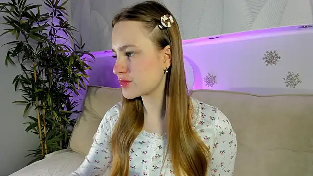 Candy Cansew online show from 12-05-25, 01:05