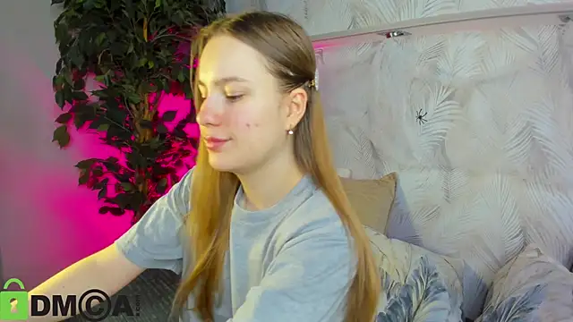 Candy Cansew online show from 11-02-25, 01:10