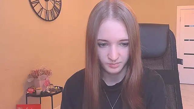 Snapshot of KateKayer chatting on 09-28-25, 10:44 KateKayer online show from 09-28-25, 10:44