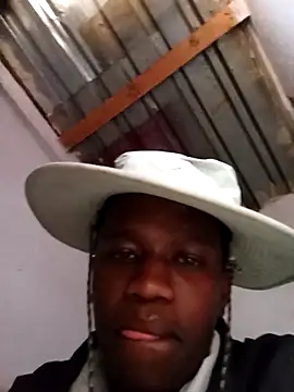 Snapshot of Thenaughtyboy360 chatting on 09-13-25, 03:34 Thenaughtyboy360 online show from 09-13-25, 03:34