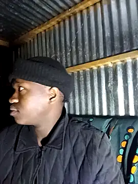 Snapshot of Thenaughtyboy360 chatting on 10-10-25, 02:01 Thenaughtyboy360 online show from 10-10-25, 02:01