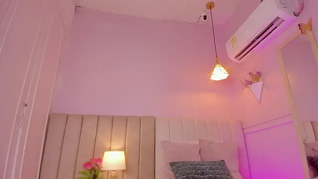  lucia 18 online show from 09-10-25, 06:40