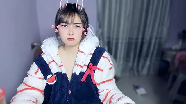 yuki3366 online show from 12-05-25, 12:04