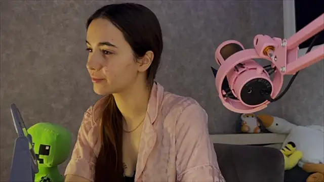 Snapshot of CupSizeGirl chatting on 02-22-26, 05:21 CupSizeGirl online show from 02-22-26, 05:21