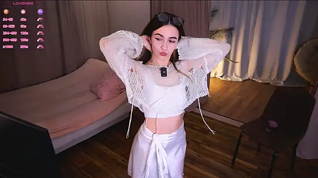 Snapshot of CupSizeGirl chatting on 11-03-25, 01:15 CupSizeGirl online show from 11-03-25, 01:15