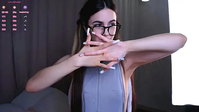 Snapshot of CupSizeGirl chatting on 10-30-25, 12:58 CupSizeGirl online show from 10-30-25, 12:58