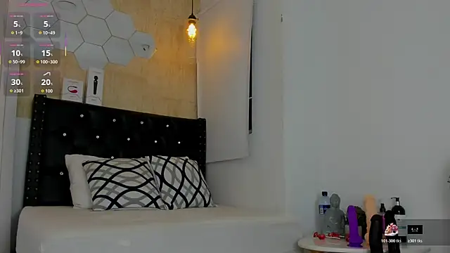 valentina-diiaz online show from 01-06-26, 01:04