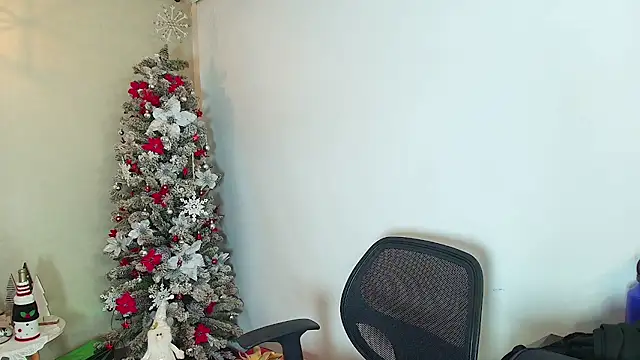  Victoria Collins online show from 12-20-25, 11:02