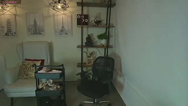 Snapshot of _Victoria_Collins chatting on 07-14-26, 11:05 Victoria Collins online show from 07-14-26, 11:05