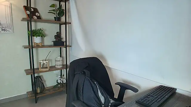  Victoria Collins online show from 03-13-26, 11:48